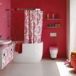 וריאנט של עיצוב חדר אמבטיה בשילוב עם שירותים