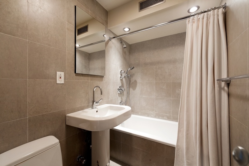 עיצוב חדר אמבטיה וילונות ואורות 6 מ