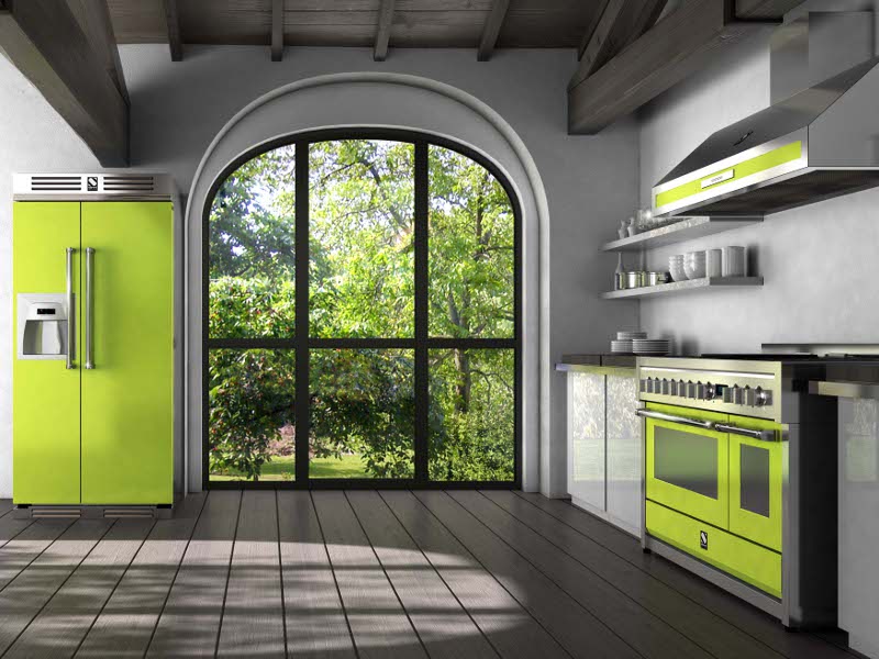 Žalias šaldytuvas virtuvės interjere su priebalsių akcentais