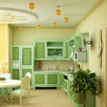Spalvų derinys virtuvės interjere ryškiai geltona ir žalia