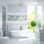 חדר אמבטיה עם חלון בצבעים רכים