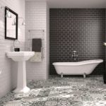thiết kế gạch phòng tắm màu đen và trắng gốm