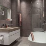 Thiết kế phòng tắm hiện đại với gạch granite.jpg