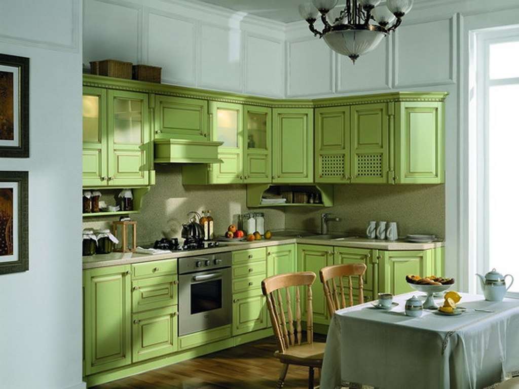 grüne klassische Küche