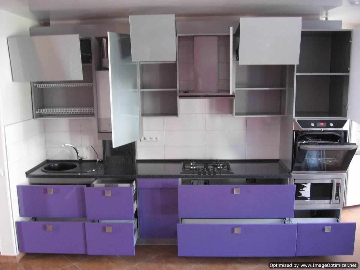 Ryškaus stiliaus virtuvės su dujiniu katilu idėja