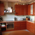 Natural wood color in the design of the kitchen space