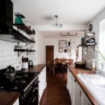 Layout paralelo do espaço da cozinha