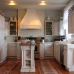 Кухненски мебели в класически стил