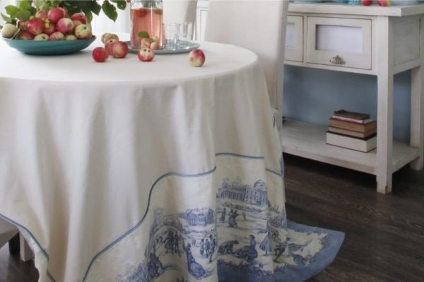 Tablecloth na gawa sa natural na tela