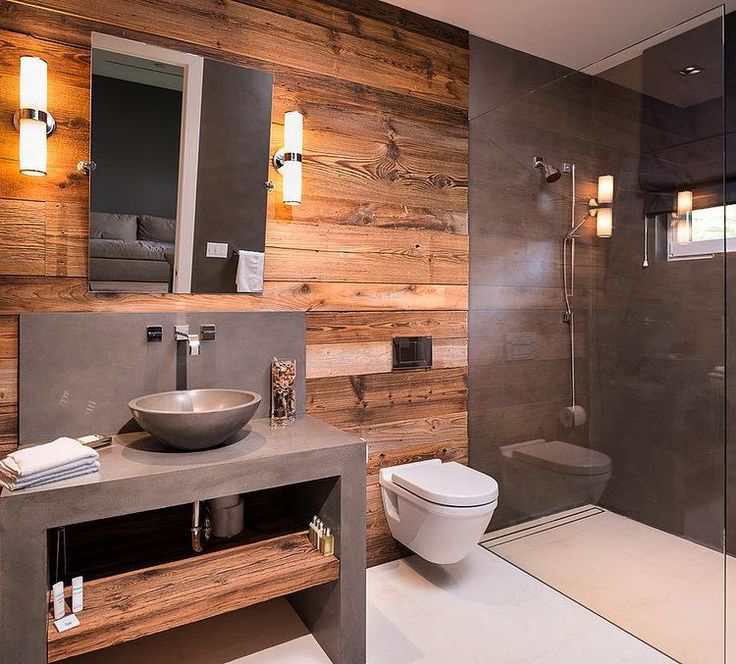 קיר עץ בחדר האמבטיה בסגנון לופט