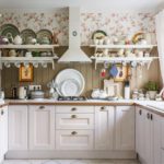 Comfortabele witte keuken