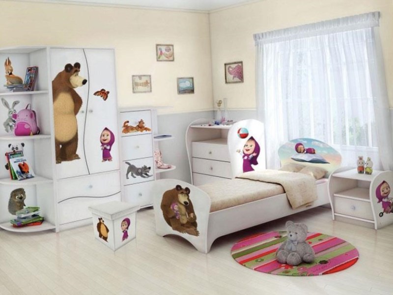 تصميم غرفة الأطفال على أساس الكرتون ماشا والدب