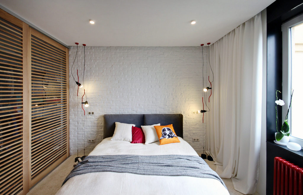 Fashionable bedroom interior with an area of ​​10 sq m