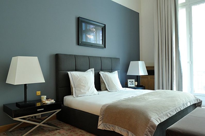 Gray wall in a modern bedroom