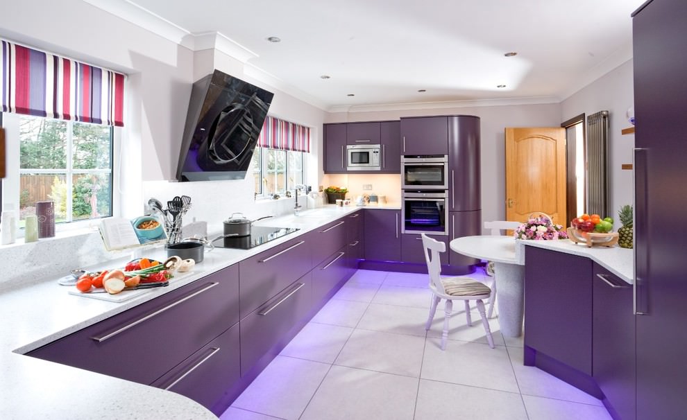 Dark lilac set in the kitchen of a country house