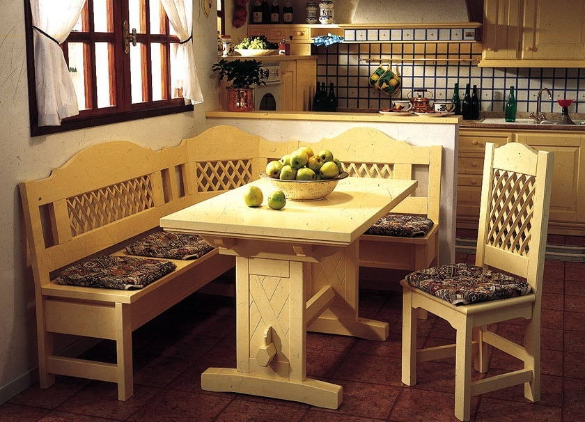 Nội thất nhà bếp bằng gỗ theo phong cách đồng quê.