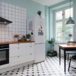 Sàn nhà bếp phong cách scandinavian đen trắng