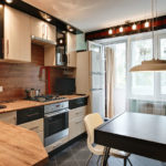 Design de o bucătărie-living cu balcon