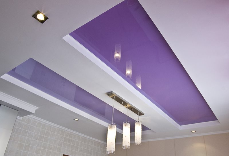 Purple stretch ceiling in a modern kitchen