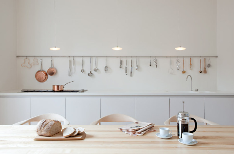Minimalist style kitchen railing system
