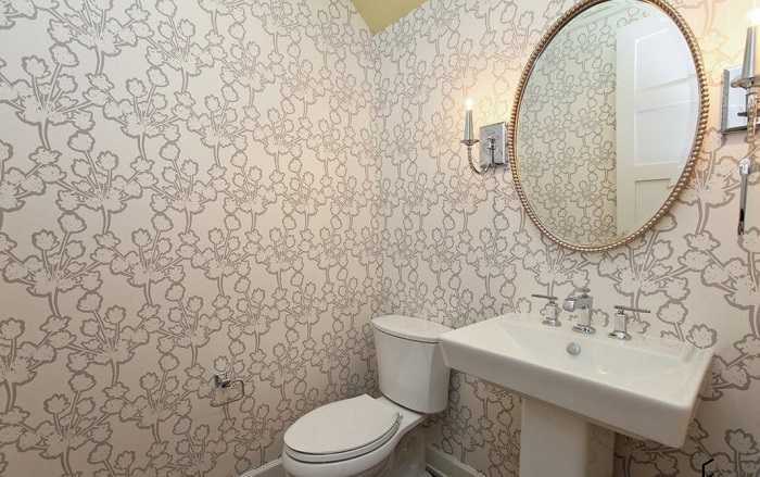Giấy dán tường có thể giặt cho phòng tắm.