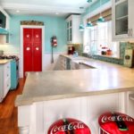 accente roșii în designul bucătăriei