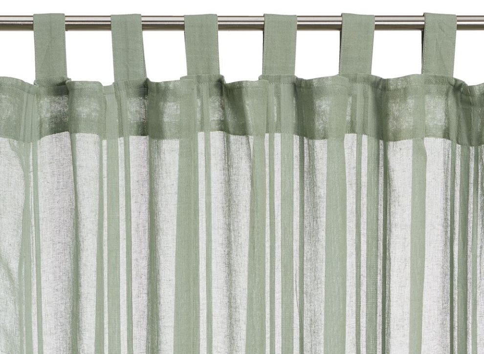 Lightweight hinged curtain