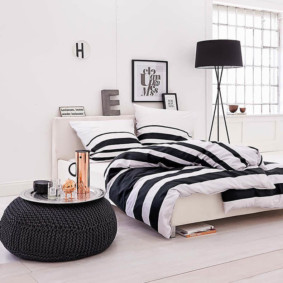 foto d'idees de dormitori en blanc i negre