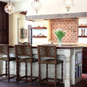 baro kėdės virtuvės dekoro idėjoms