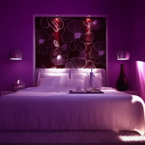 fialové nápady na ložnici