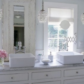 White porcelain overhead sinks