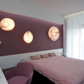 fialové ložnice nápady na interiér