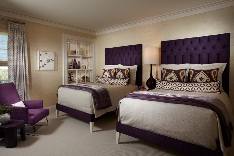 pilihan bilik tidur ungu
