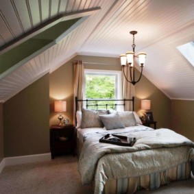 אפשרויות רעיונות לחדר שינה בעליית הגג