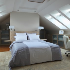 סוגי רעיונות לחדר שינה בעליית גג