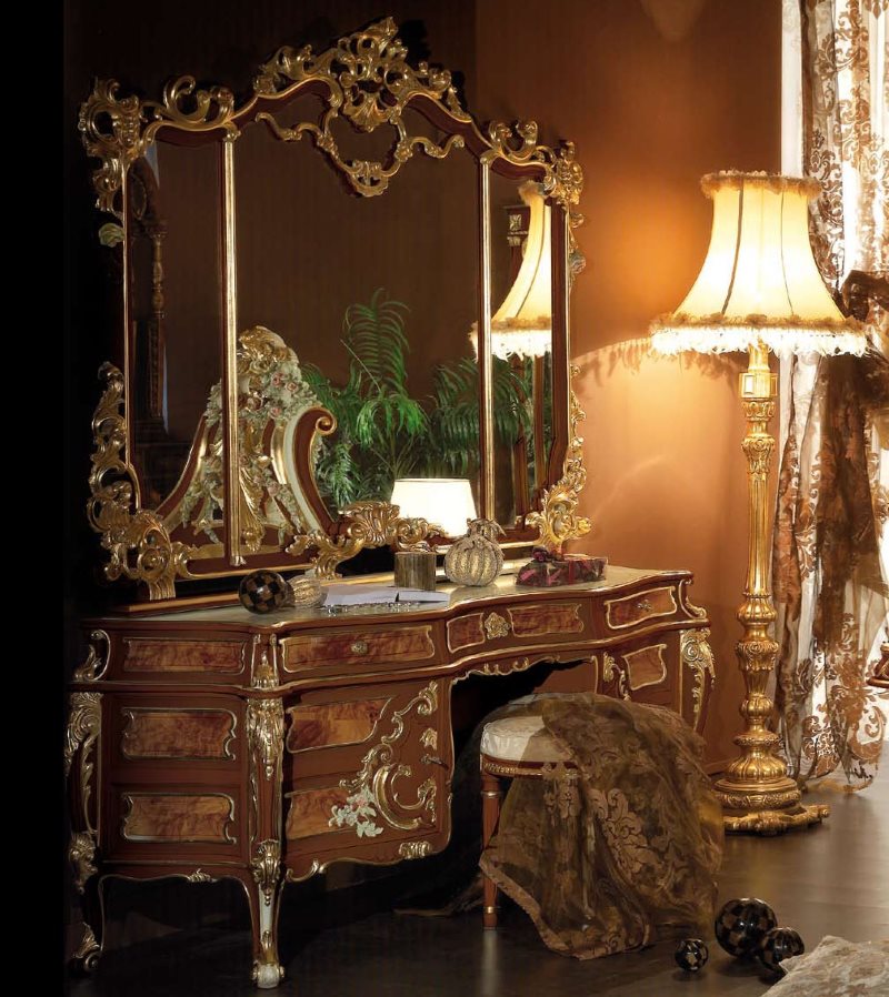 Beautiful baroque dressing table