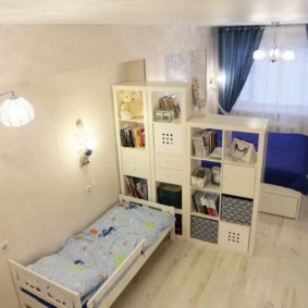 غرفة نوم وغرفة للأطفال في غرفة واحدة الداخلية