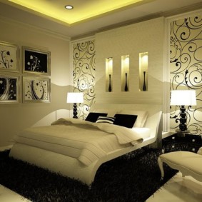 Decorative niches with integrated lighting
