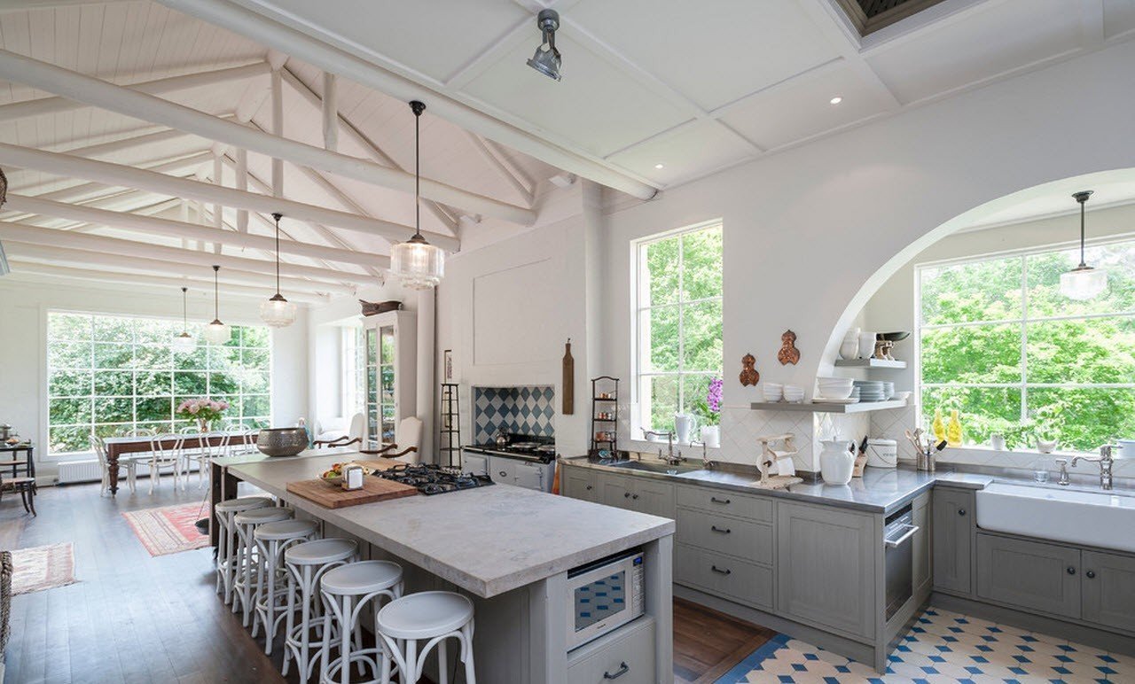 kitchen in a country house options
