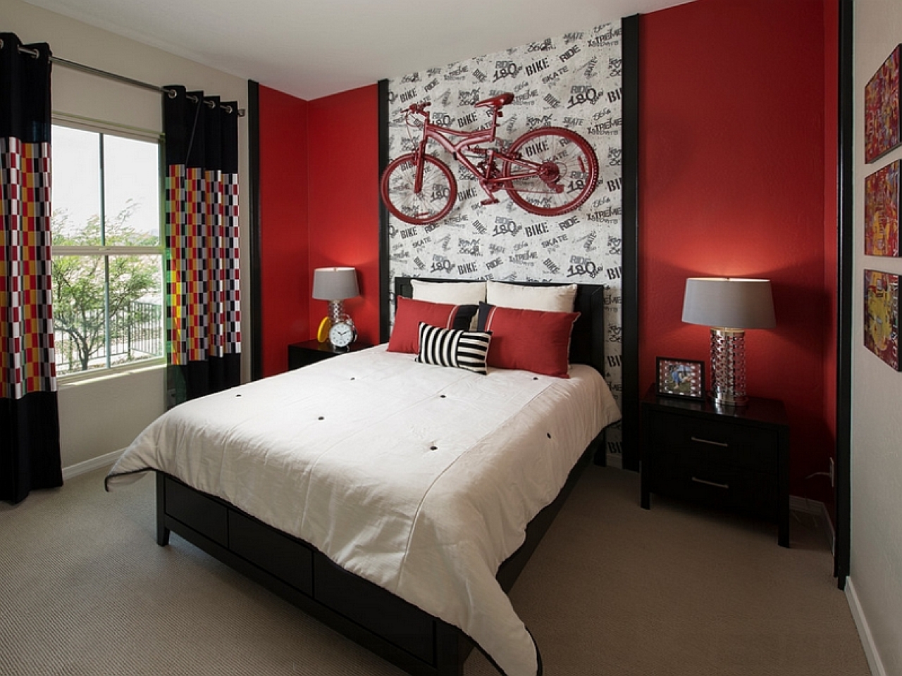 sarkanas guļamistabas dizaina foto