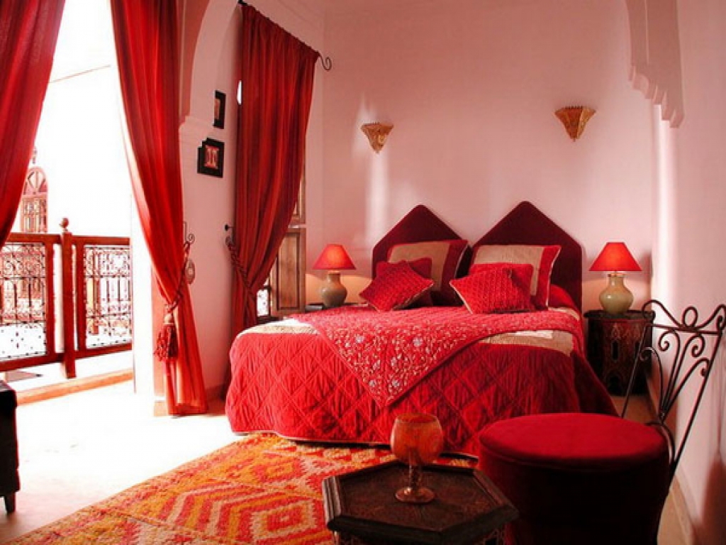 غرفة نوم حمراء صور ديكور
