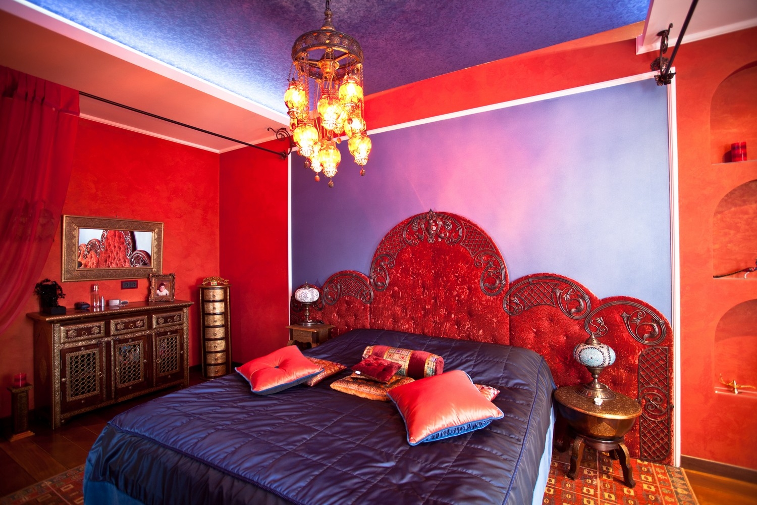 רעיונות צילום אדום לחדר שינה