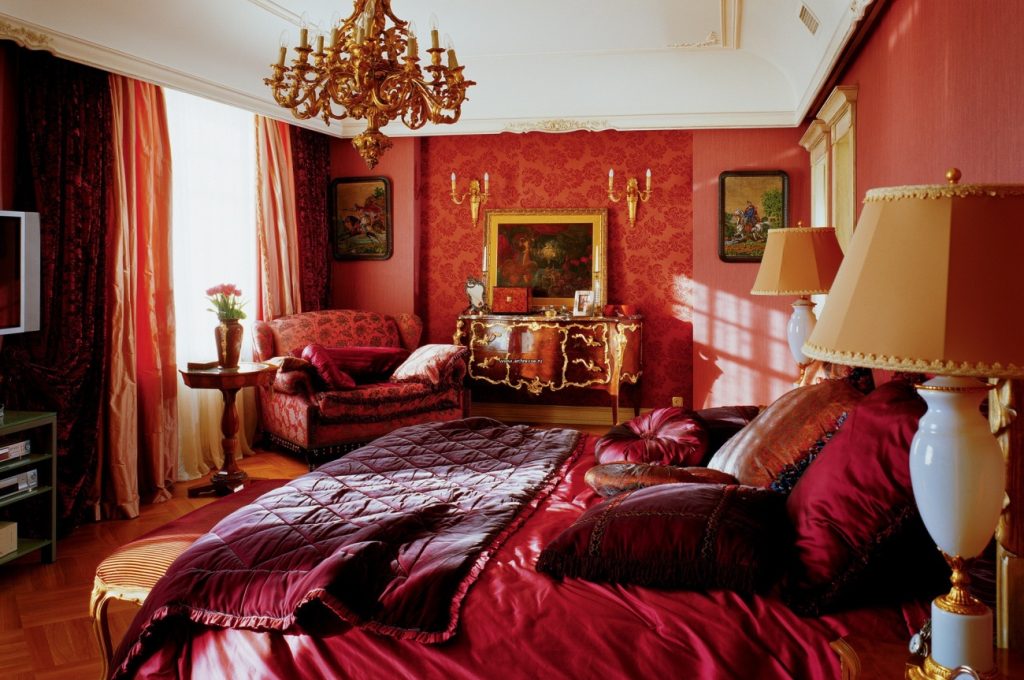 sarkanas guļamistabas foto iespējas
