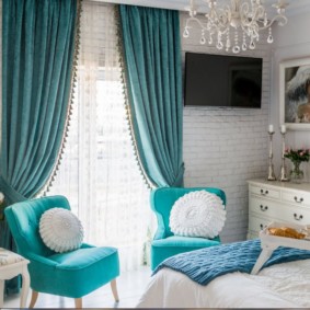 רעיונות לעיצוב חדר שינה בצבע טורקיז