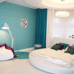 קישוט לחדר שינה בצבע טורקיז