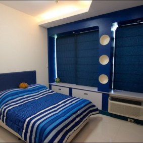 غرفة نوم في أفكار التصميم الأزرق