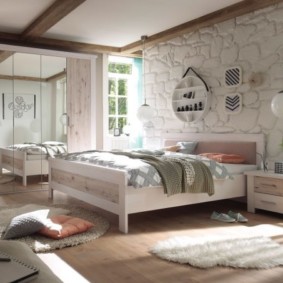 Diseño de dormitorio de estilo escandinavo.