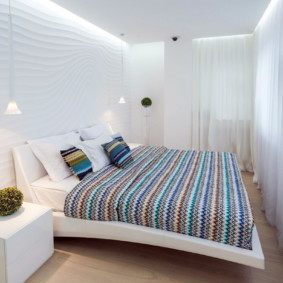 guļamistabas 11 kvadrātmetru gaišs dizains