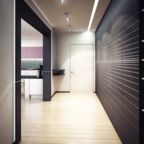 Entrance lighting in a studio apartment