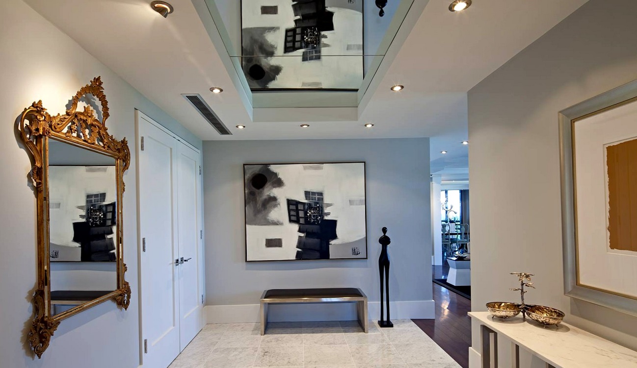 couloir avec conception de photo de plafond de cloison sèche